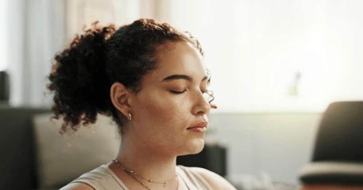 Pratiquer la psycho-bio-acupressure chez soi : gestes simples pour un mieux-être durable